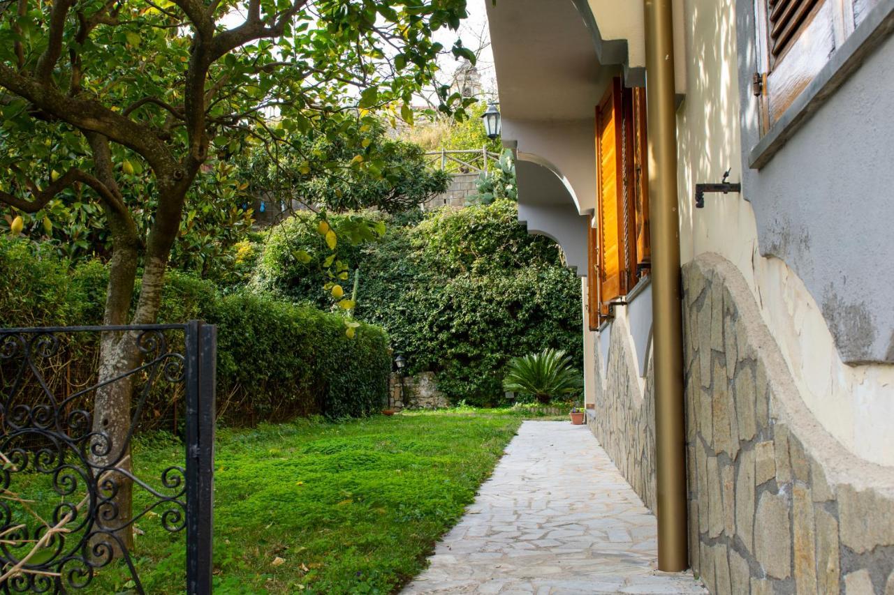 Villa Dei Fiori - Exclusive Villa With Garden In Sorrento Coast 비코에쿠엔세 외부 사진