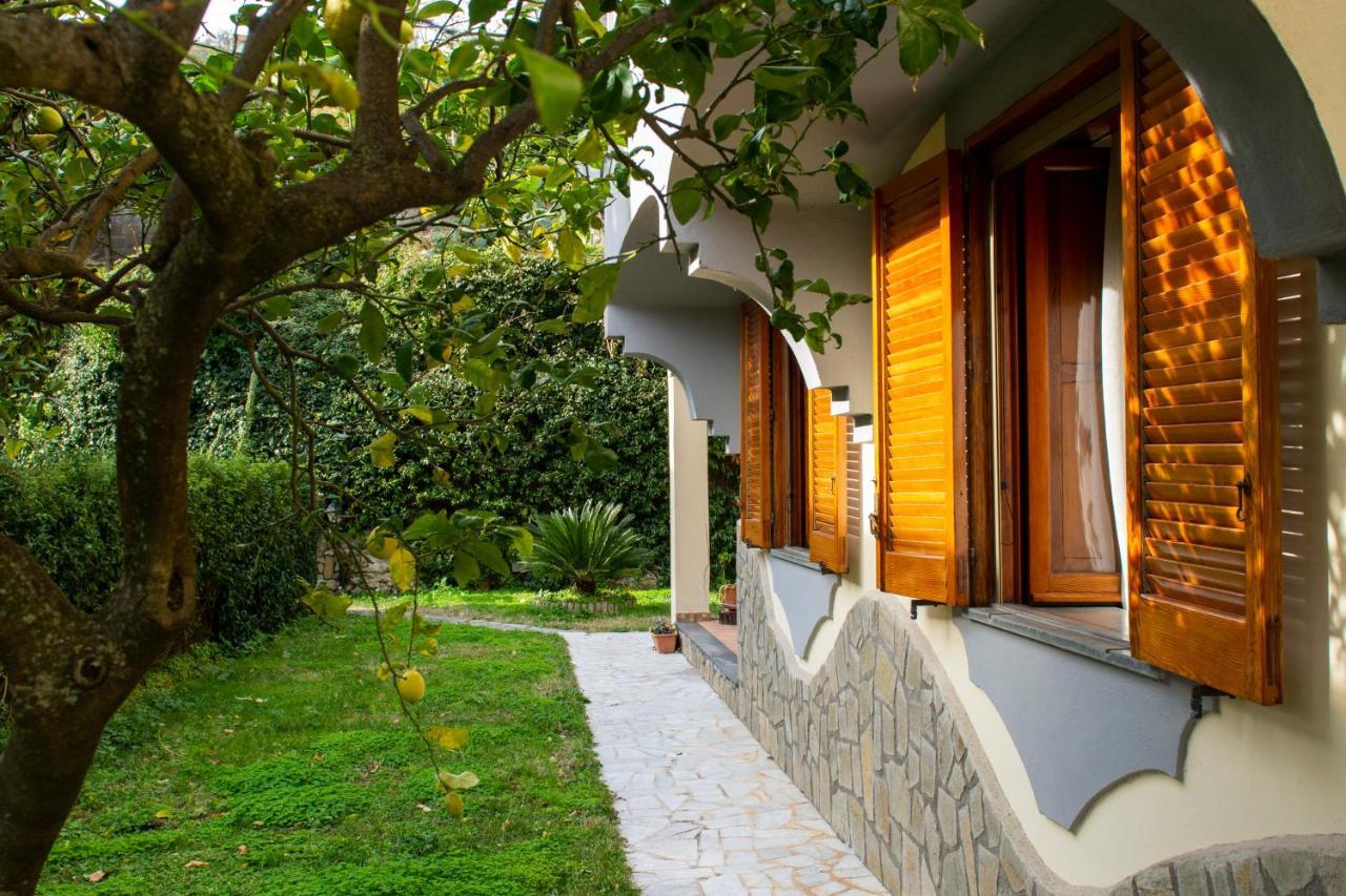 Villa Dei Fiori - Exclusive Villa With Garden In Sorrento Coast 비코에쿠엔세 외부 사진