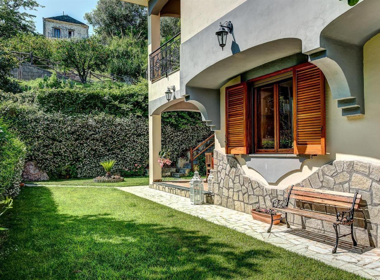 Villa Dei Fiori - Exclusive Villa With Garden In Sorrento Coast 비코에쿠엔세 외부 사진